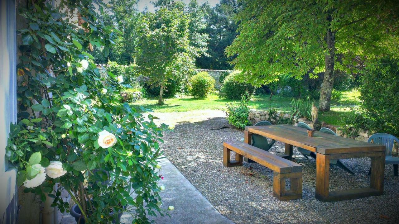Bed and Breakfast Au garcin La Romieu Exterior foto