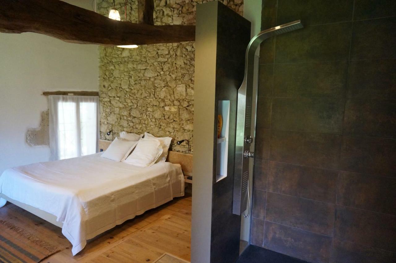 Bed and Breakfast Au garcin La Romieu Exterior foto