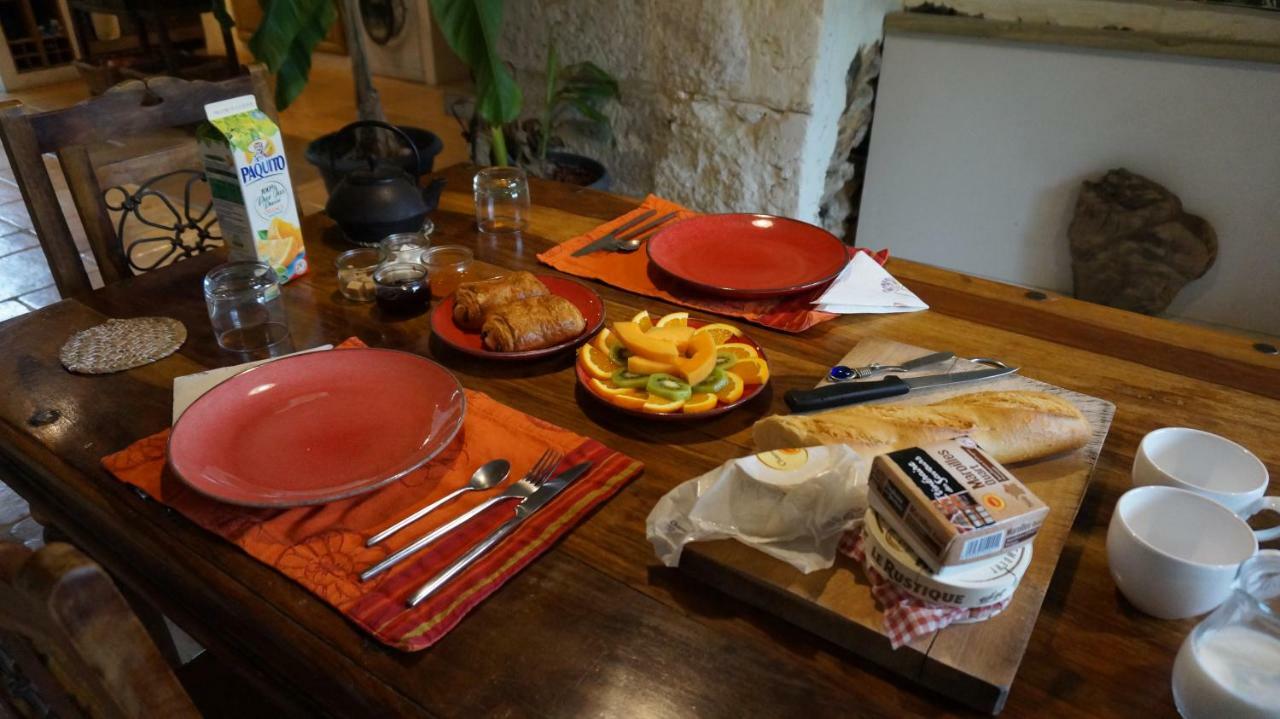 Bed and Breakfast Au garcin La Romieu Exterior foto